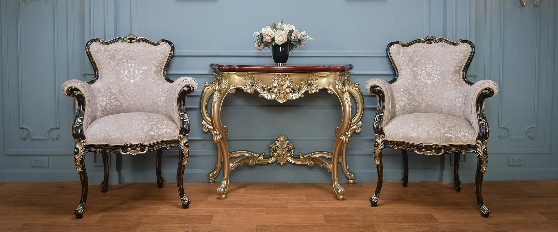 Italian Classic Design Furniture | Luxury Furniture Showroom Bangkok