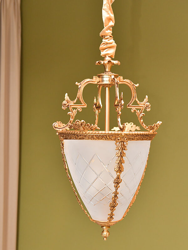 classic chandeliers and wall lamps